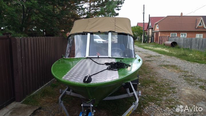 Лодка Днепр