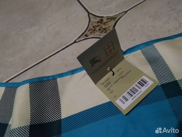 Платок Burberry шелковый