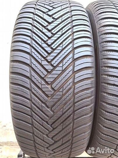 Hankook Kinergy 4S2 H750 225/45 R17 94W