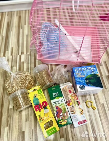 Клетка для попугая эмаль+ корм,чехлы,купалка,жерди