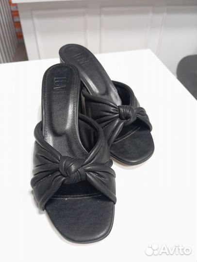 Босоножки бантик