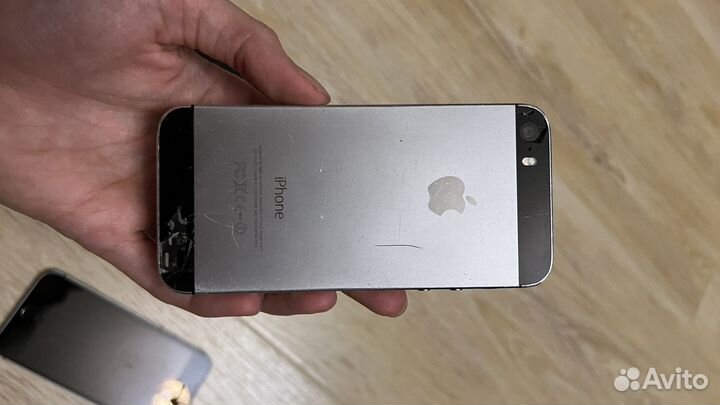iPhone 5S, 16 ГБ