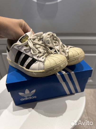 Кроссовки adidas superstar