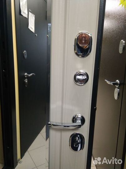 Дверь входная