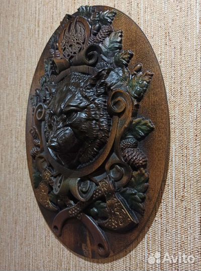 Панно волк. из берёзы