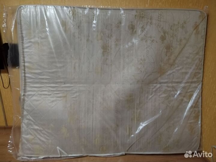 Матрас 160х200 бу