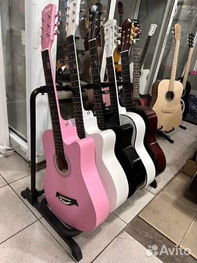 Акустическая гитара