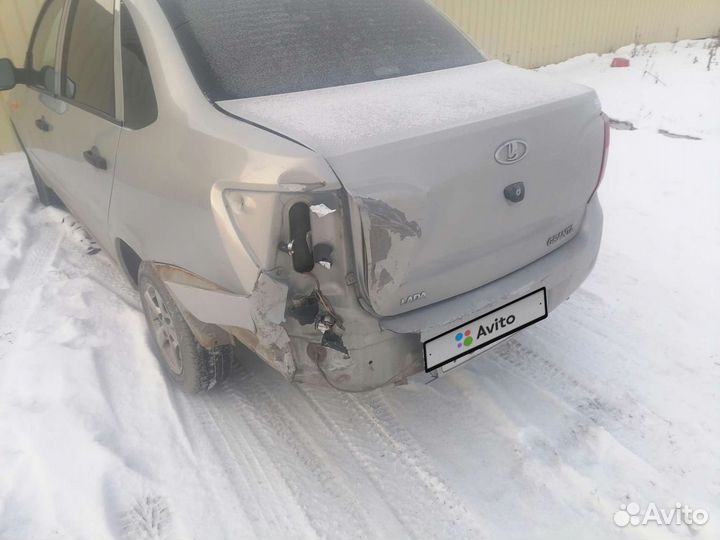 LADA Granta 1.6 МТ, 2013, битый, 120 000 км