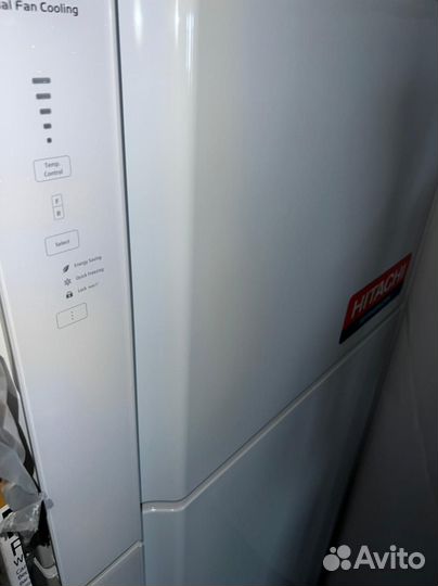 Холодильник Hitachi R-V660PUC7-1 PWH