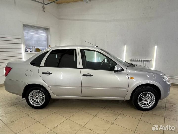 LADA Granta 1.6 МТ, 2014, 201 260 км