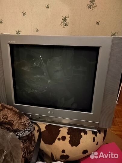 Телевизор LG б/у рабочий