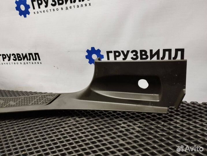 Накладка порога Volvo FH4 82212693