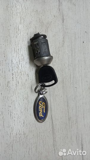Личинка замка зажигания Ford Оriоn 3/Еsсоrt