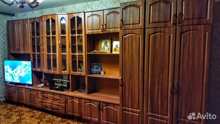 Стенка в гостиную со шкафом