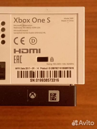 Игровая приставка Xbox one s