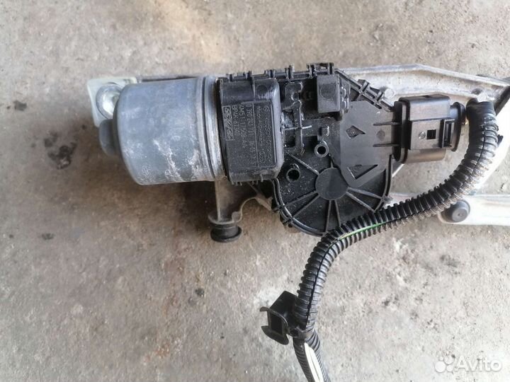 Мотор стеклоочистителя Форд Фокус 2
