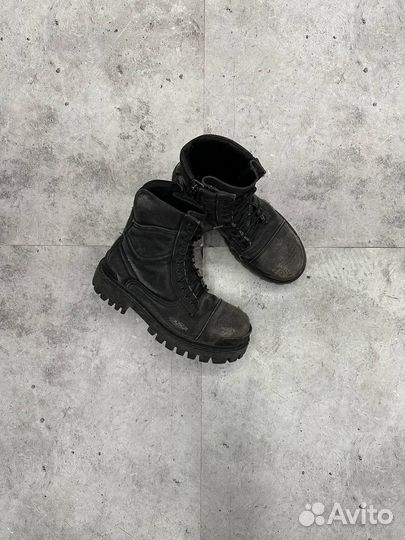 Balenciaga strike distressed boots