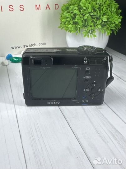 Компактный фотоаппарат sony cyber shot