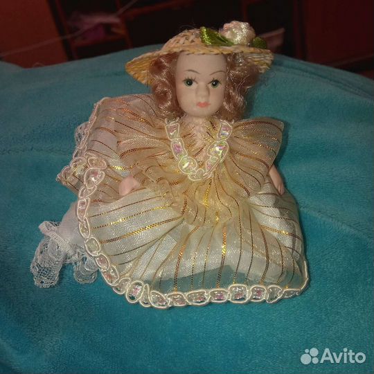 Фарфоровая Куколка (брелок)