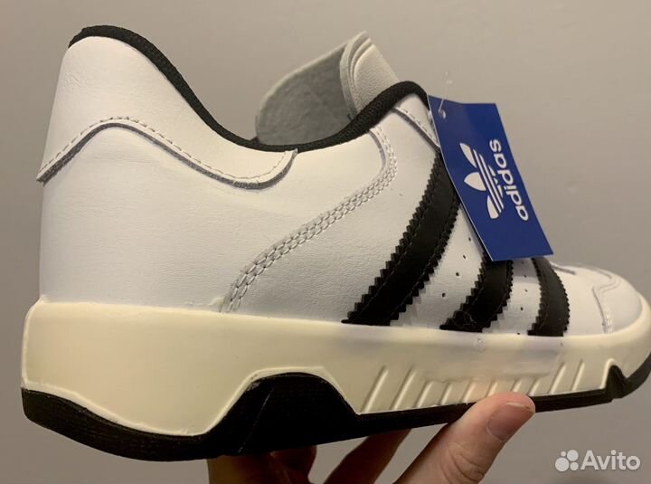 Культовые кроссовки 90-х Adidas натуральная кожа