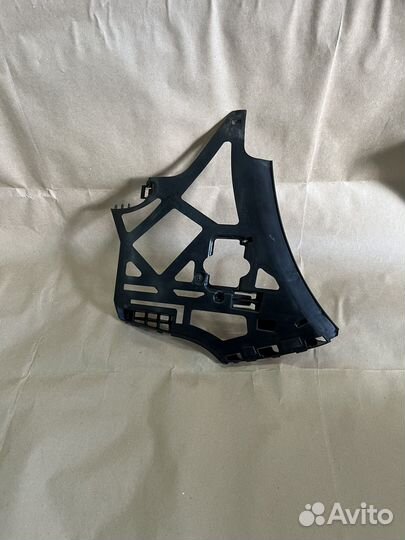 Крепление Переднего Бампера Правый VW Golf Plus 6