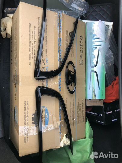 Молдинги переднего бампера черный глянец (Иксы)