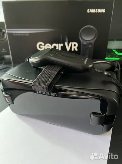 Samsung gear vr with controller