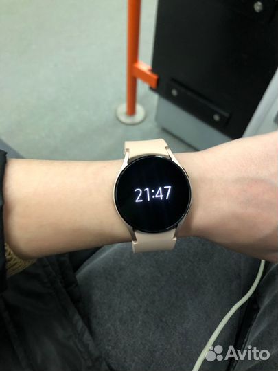 Часы Samsung Galaxy Watch 4