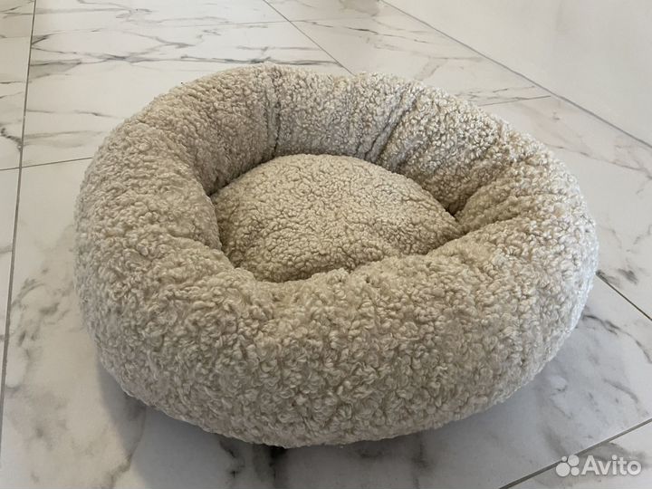 Лежанка для собак и кошек H&M