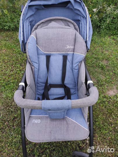 Прогулочная коляска трость