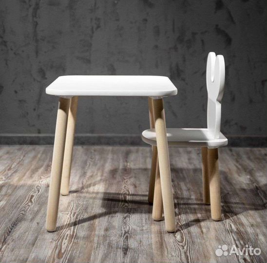 Детский стол и стул