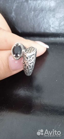 Серебряное кольцо