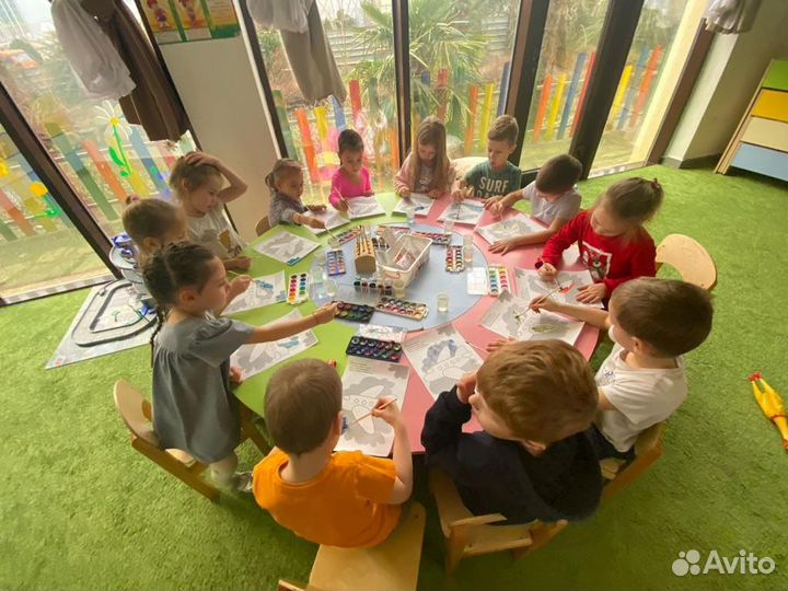 Воспитатель, педагог, преподаватель в детский сад