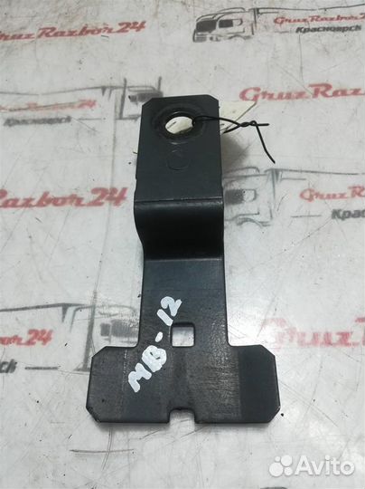 Кронштейн MB Actros