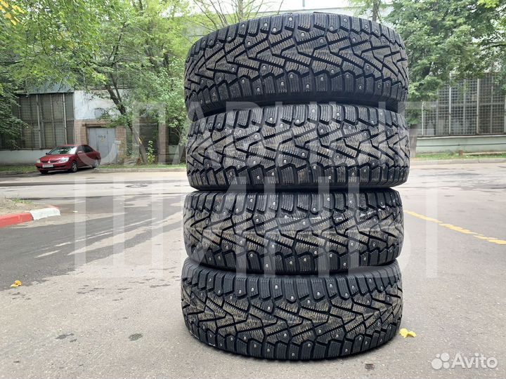 Pirelli Ice Zero 245/45 R19 102H