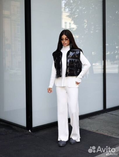 Жилетка лаковая Корея размер L