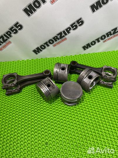 Поршень с кольцами и пальцем Ga14de