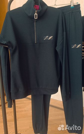Спортивный костюм женский 44-46 новый.Турция