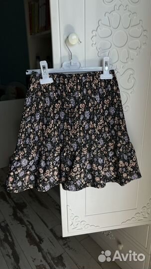 Юбки две hm xs