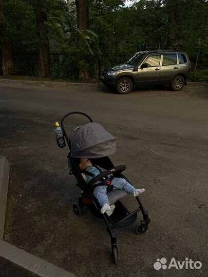 Прогулочная коляска yoya