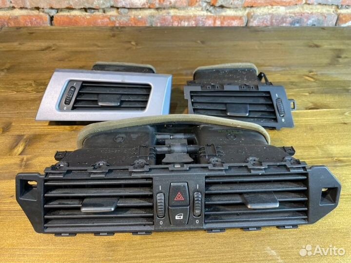 Воздуховод салона передний Bmw 5 E60 N52B25 AF