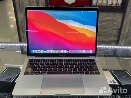 MacBook Pro 13. 2016г. 8/256gb