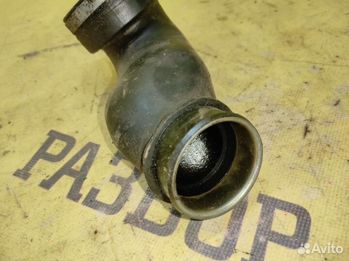 Патрубок интеркулера Mercedes-Benz C-Class W203