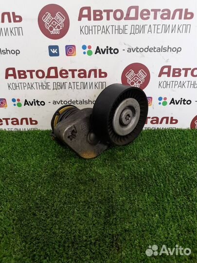 Механизм натяжения ремня, цепи Mercedes-Benz