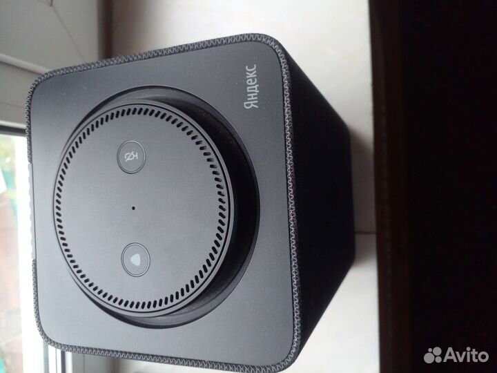 Яндекс станция алиса макс