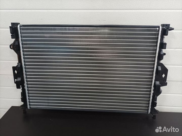 Радиатор двс Ford Kuga 2 цбс 2012