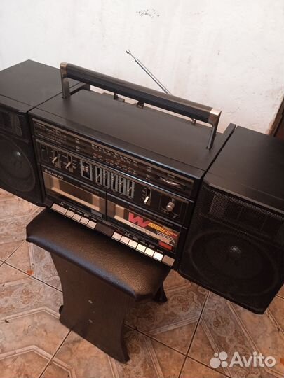 Раритетный магнитофон Sanyo c35