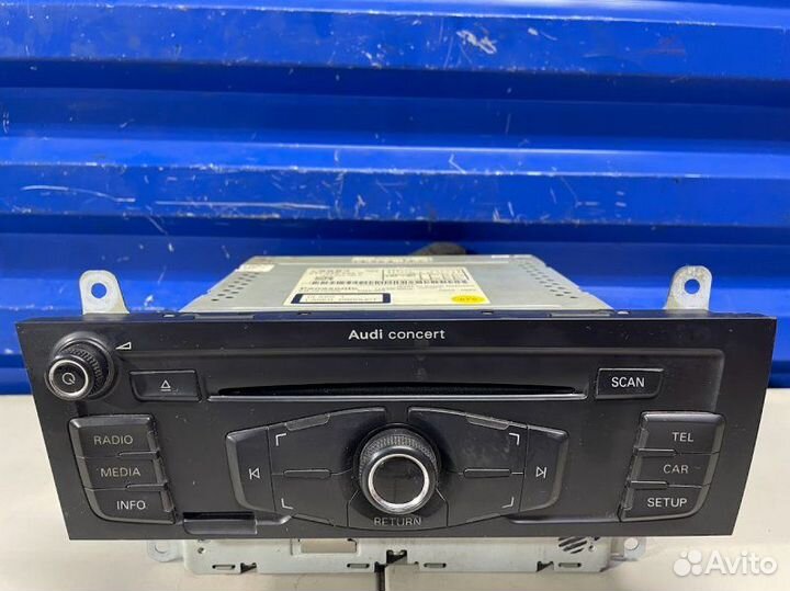 Магнитола Audi A4 B8 1.8 CDH 2010