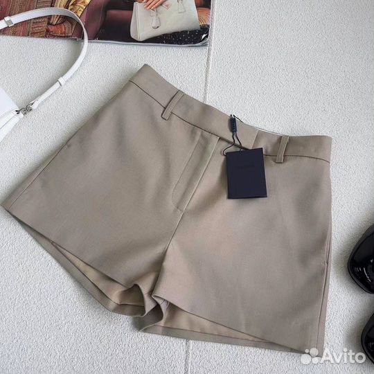 Шорты в стиле Prada