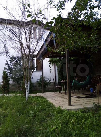 Дом 196 м² на участке 8 сот.